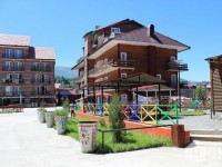 ქირავდება ბინა, 1 ოთახიანი, ახალი აშენებული, ბორჯომი, ბაკურიანი