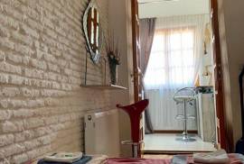 Daily Apartment Rent, Old building, Chugureti