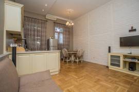 For Rent, 2 Room, Old building, Tbilisi, Vera