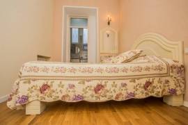 For Rent, 2 Room, Old building, Tbilisi, Vera