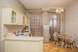 For Rent, 2 Room, Old building, Tbilisi, Vera
