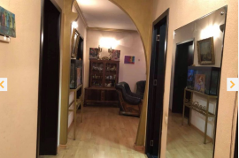 Продается квартира, 4 Kомнатная, Старое здание, Тбилиси, saburtalo