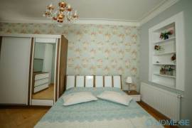 Daily Apartment Rent, 2 Room, Old building, Tbilisi, Chugureti