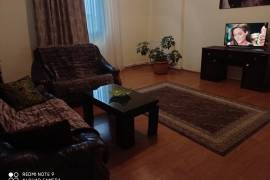 Daily Apartment Rent, 4 Room, Old building, Tbilisi, Varketili