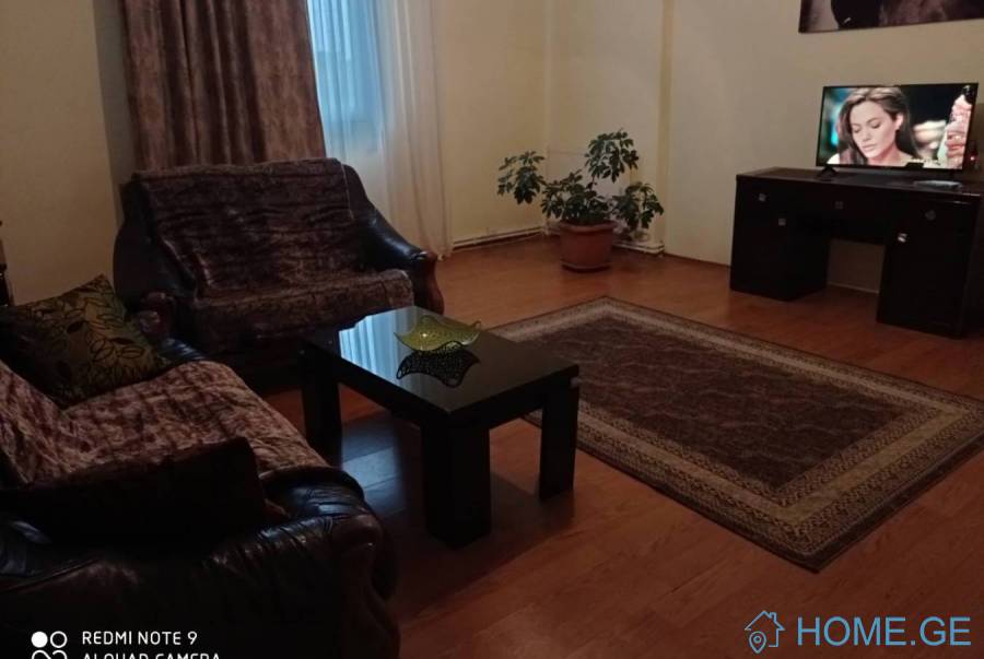 Daily Apartment Rent, 4 Room, Old building, Tbilisi, Varketili