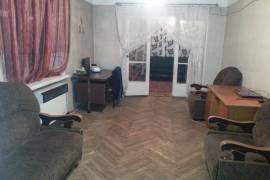 იყიდება ბინა, 3 ოთახიანი, ძველი აშენებული, თბილისი, დიღმის მასივი