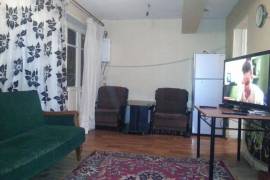 იყიდება ბინა, 3 ოთახიანი, ძველი აშენებული, თბილისი, დიღმის მასივი