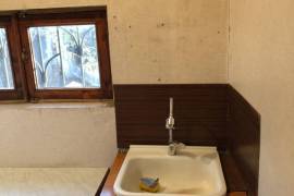 House For Rent, 3 Room, Tbilisi, Svanetis ubani