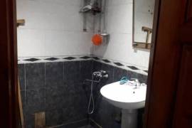 Продается квартира, 3 Kомнатная, Старое здание, Тбилиси, Самгори