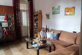 Продается квартира, 2 Kомнатная, Старое здание, Тбилиси, Чугурети