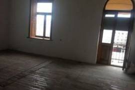 იყიდება ბინა, 5 ოთახიანი, ძველი აშენებული, რუსთავი, ძველი რუსთავი