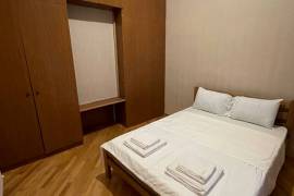 For Rent, 3 Room, Old building, Tbilisi