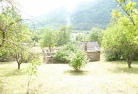 Land For Sale, Sioni