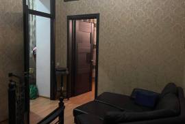 Apartment for sale, Old building, Mtatsminda