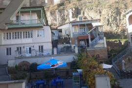 ქირავდება სახლი დღიურად, 2 ოთახიანი, თბილისი, აბანოთუბანი