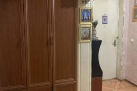 იყიდება ბინა, 3 ოთახიანი, ძველი აშენებული, თბილისი, ისანი