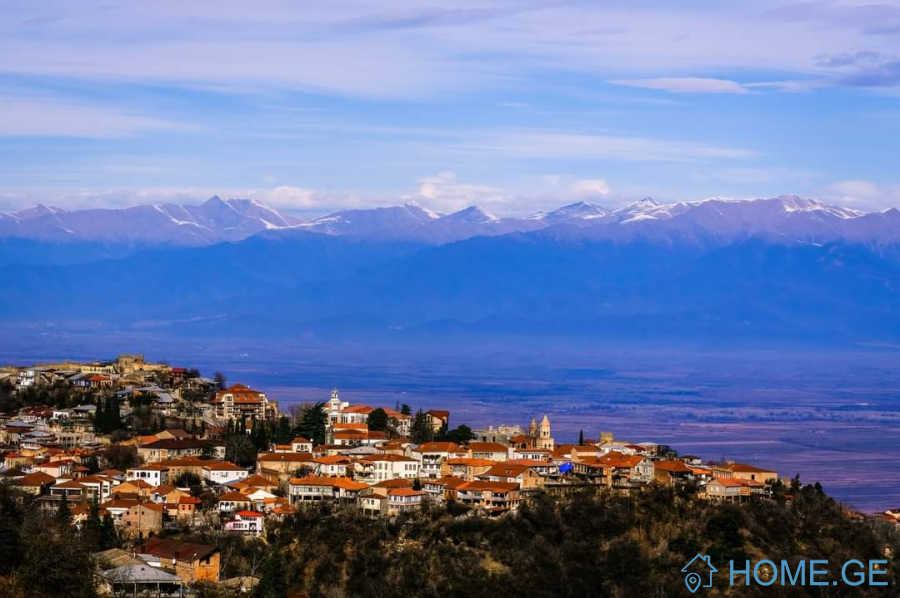 იყიდება სახლი, ნუკრიანი