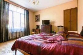 Apartment for sale, 5 Room, Old building, Tbilisi, Mtatsminda