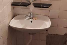 Продается квартира, 4 Kомнатная, Старое здание, Горийский район, Гори