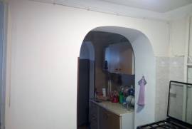 Продается квартира, 3 Kомнатная, Старое здание, Тбилиси, Санзона