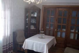 Продается квартира, 3 Kомнатная, Старое здание, Тбилиси, Санзона