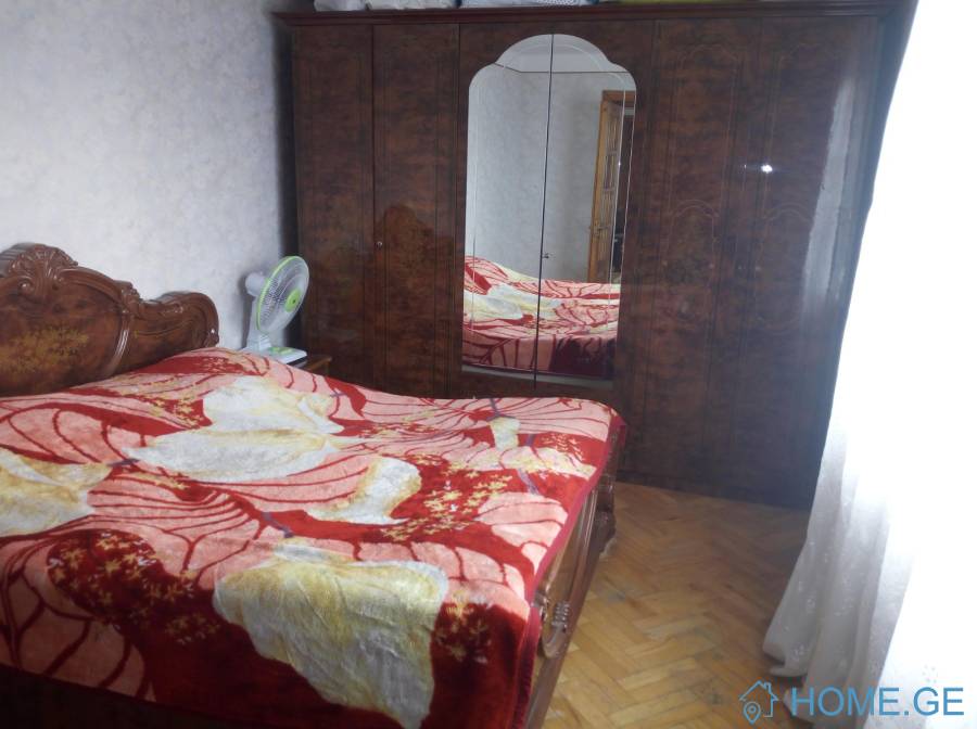 Продается квартира, 3 Kомнатная, Старое здание, Тбилиси, Санзона
