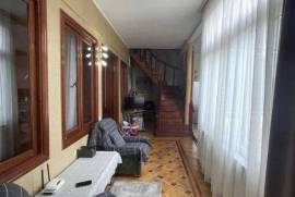 House For Sale, Mtatsminda