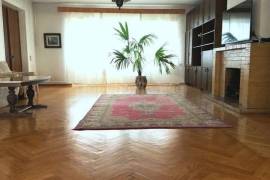 იყიდება ბინა, 6 ოთახიანი, ძველი აშენებული, თბილისი, დიდუბე
