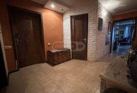 Apartment for sale, Old building, saburtalo