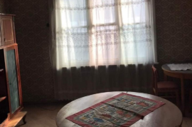 Apartment for sale, Old building, Likani