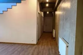 ქირავდება, საოფისე ფართი, სვანეთის უბანი