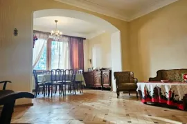 Apartment for sale, 2 Room, Old building, Tbilisi, vake