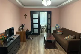 Аренда, 2 Kомнатная, Старое здание, Тбилиси, Исани