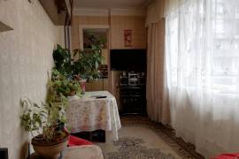 Apartment for sale, Old building, Isani