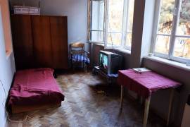 ქირავდება ბინა, 1 ოთახიანი, ძველი აშენებული, თბილისი, ვაკე