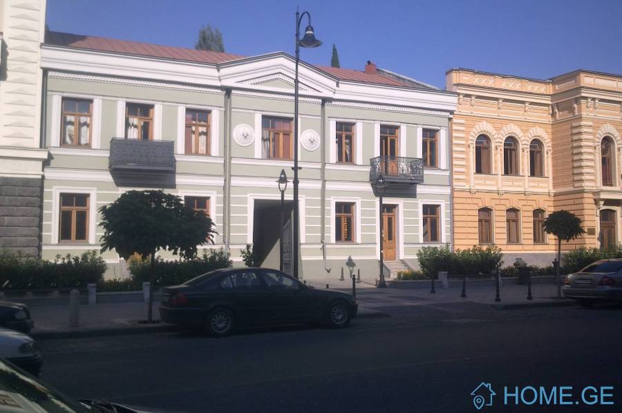 Продается , Универсальное коммерческое помещение, Старий Тбилиси