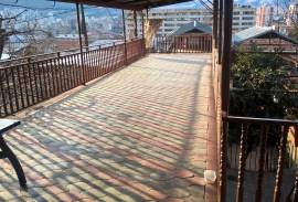 იყიდება სახლი, 8 ოთახიანი, თბილისი, სანზონა