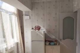 Продается квартира, 2 Kомнатная, Старое здание, Тбилиси, saburtalo