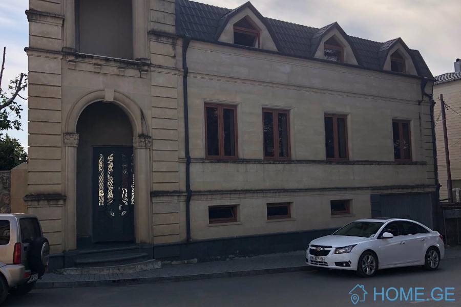 House For Rent, 13 Room, Kutaisi