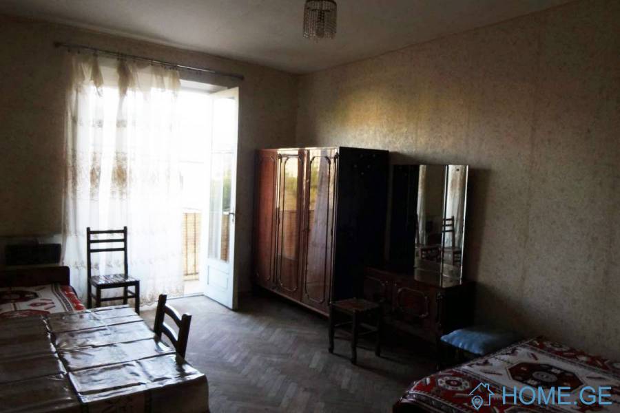 For Rent, 1 Room, Old building, Tbilisi, saburtalo