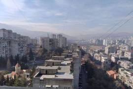 იყიდება ბინა, 4 ოთახიანი, ძველი აშენებული, თბილისი, საბურთალო