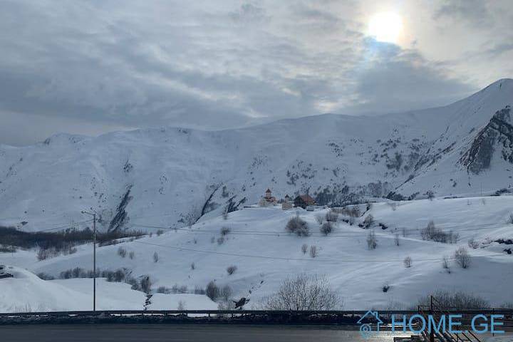იყიდება ბინა, 1 ოთახიანი, ახალი აშენებული, ყაზბეგი, გუდაური