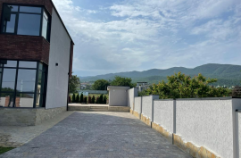 House For Sale, Saguramo