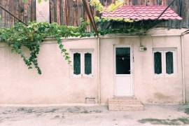 იყიდება სახლი, 6 ოთახიანი, თბილისი, ისანი