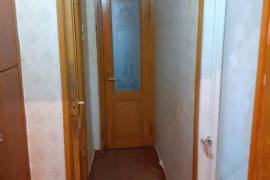 იყიდება ბინა, 3 ოთახიანი, ძველი აშენებული, თბილისი, ვაზისუბანი