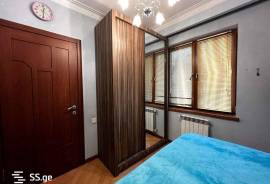 Apartment for sale, Old building, Isani