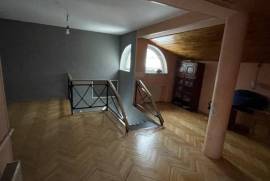 House For Rent, 5 Room, Suburbs of Tbilisi, Tskneti