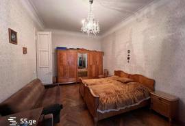 Apartment for sale, 4 Room, Old building, Tbilisi, vake