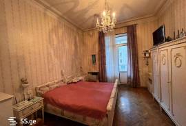 Apartment for sale, 4 Room, Old building, Tbilisi, vake