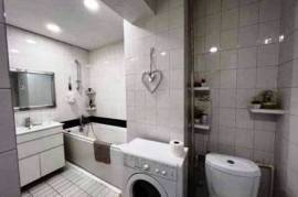 Продается квартира, 3 Kомнатная, Старое здание, Тбилиси, Мтацминда